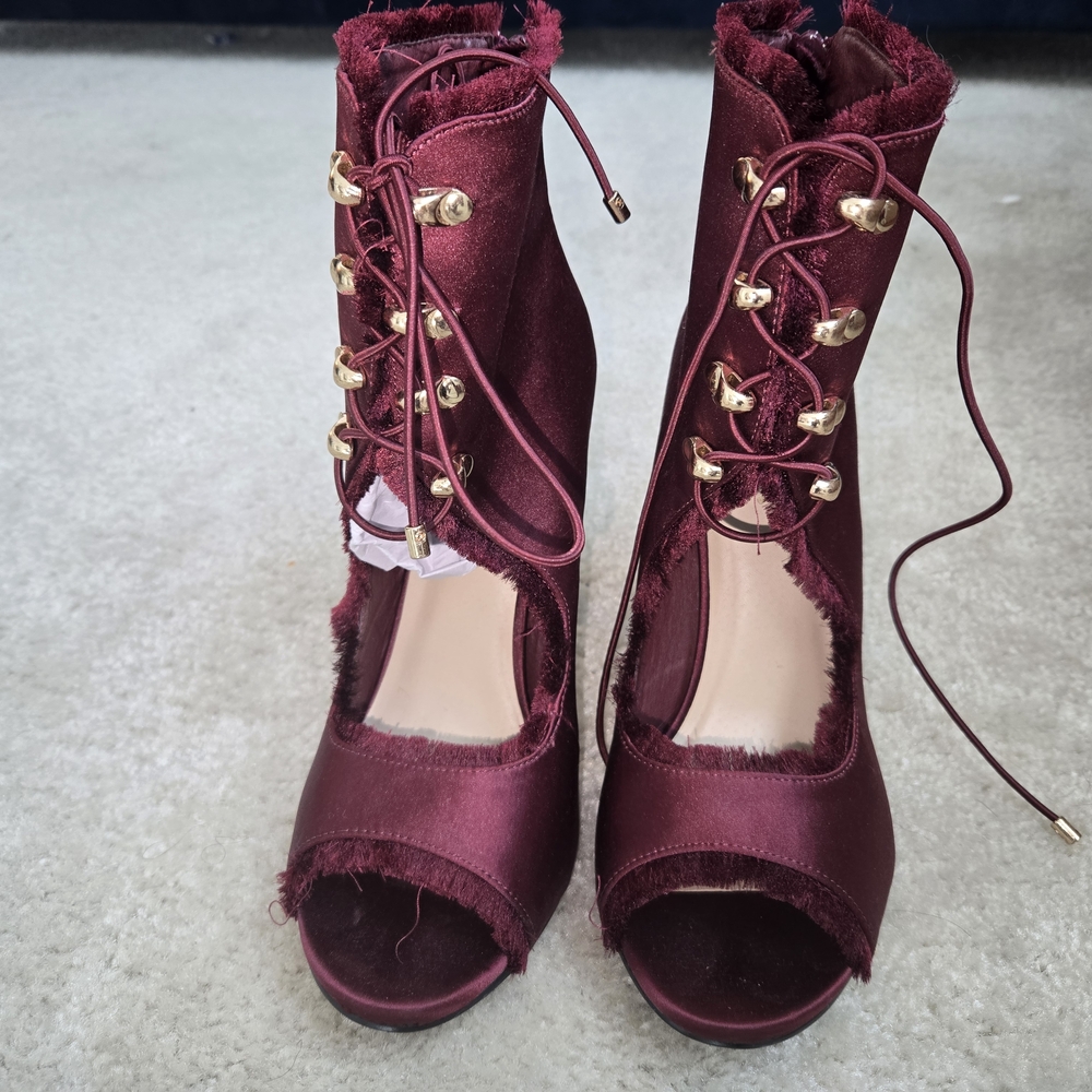 Women's Burgundy Lace-Up Heels